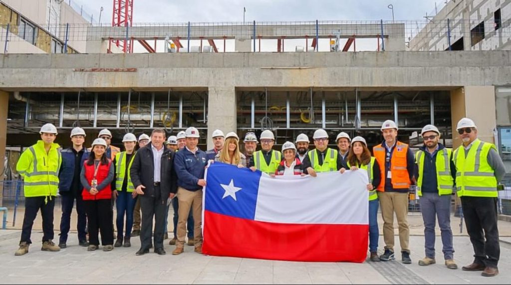 Ministra de Obras Publicas, Jessica Lopez en los Hospitales del Maule, Cauquenes, Parral , Constitución