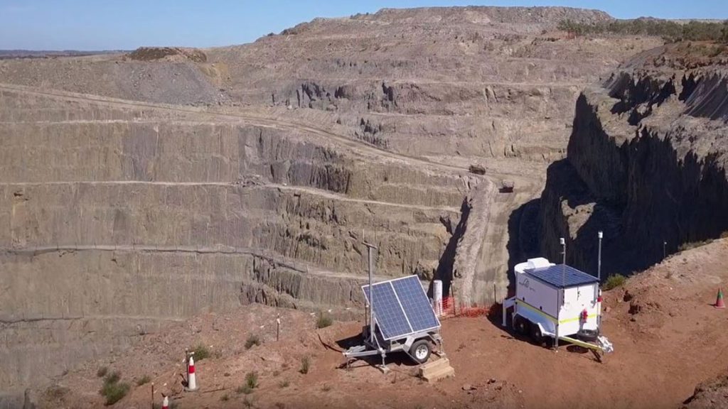Monitoreo de taludes y estabilidad de terrenos: tecnologías y buenas prácticas para prevenir deslizamientos en faenas mineras