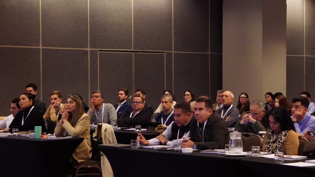 PROSIGA y ORBE Ambiental reúnen a los principales actores del sector eléctrico enseminario sobre transición energética